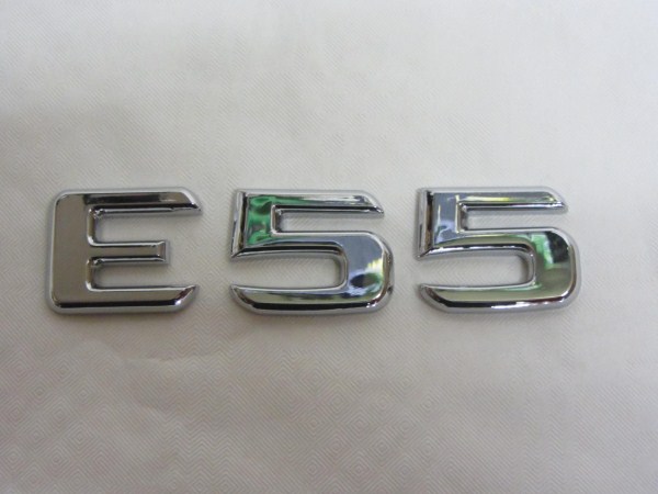 奔馳E55+塑料電鍍字母車標