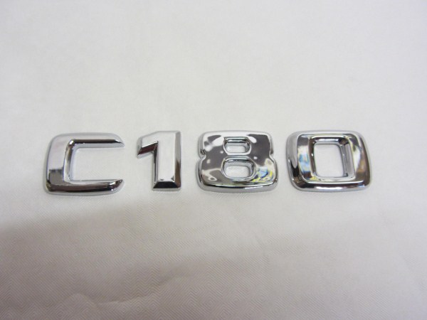 奔馳C180+塑料電鍍字母車標